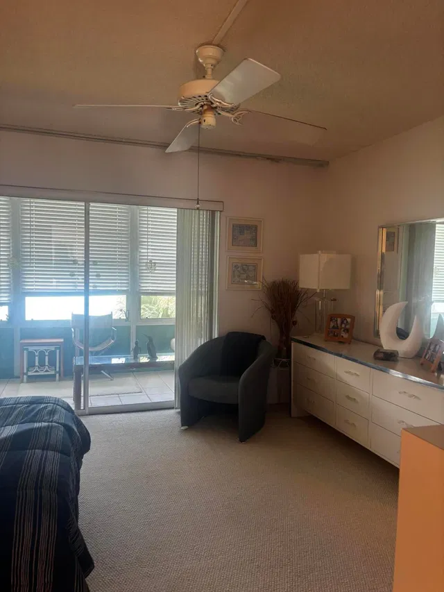 Unit 307 photo 9