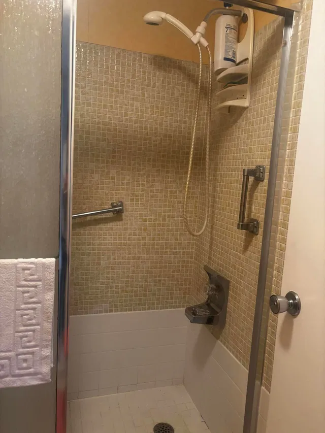 Unit 307 photo 13