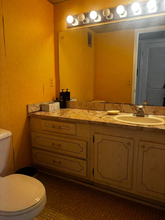 Unit 307 photo 15