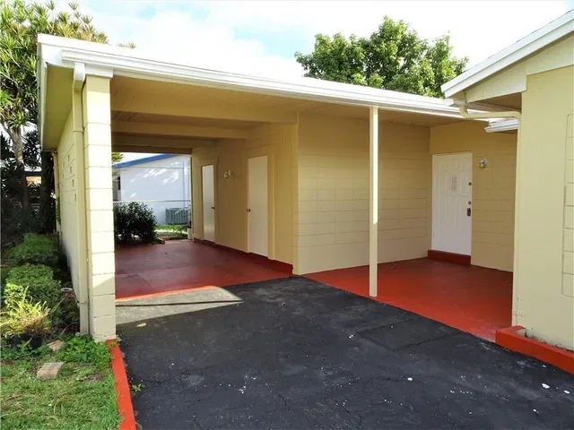 Residence photo 2