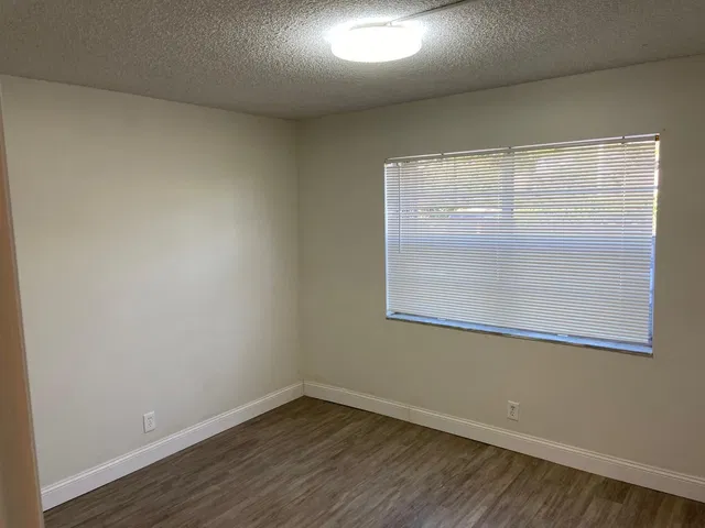 Unit 320A photo 10