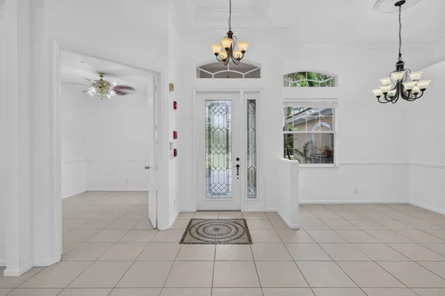 Residence photo 3