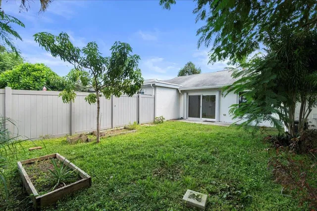 Residence photo 2
