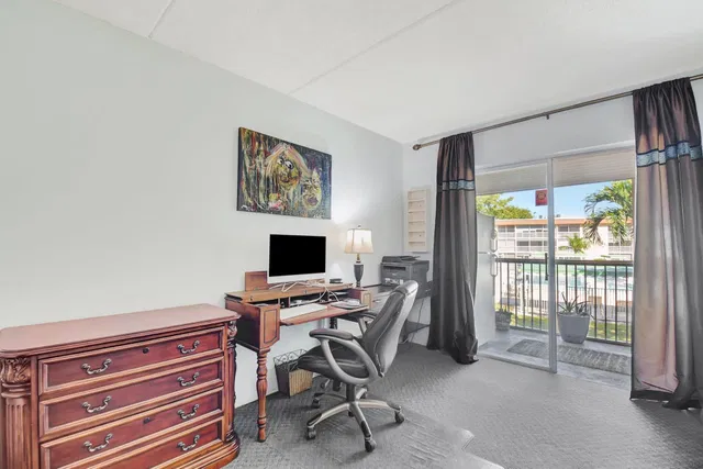 Unit 212 photo 20