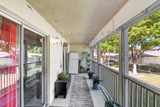 Unit 212 photo 23