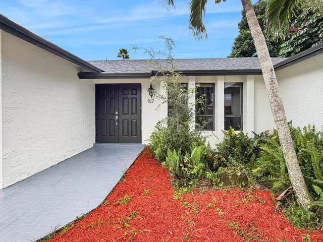 Residence photo 5