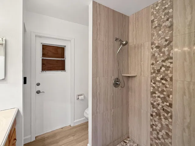 Residence photo 17