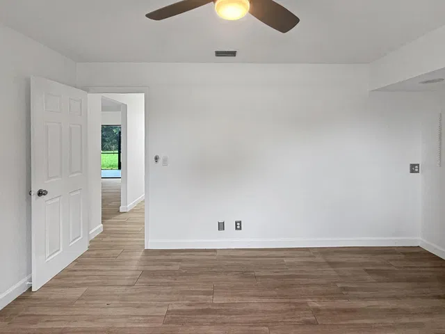 Residence photo 23