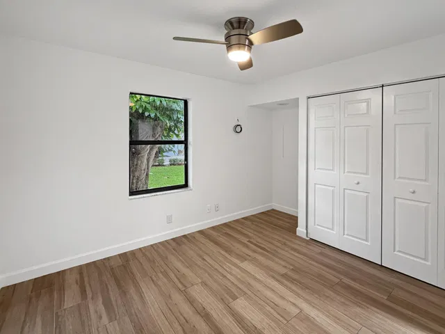 Residence photo 25