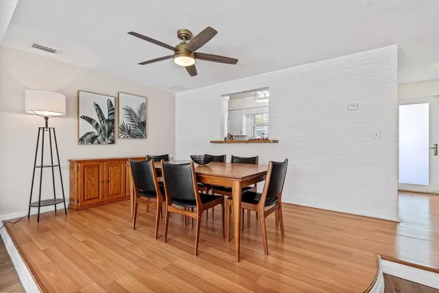 Residence photo 16