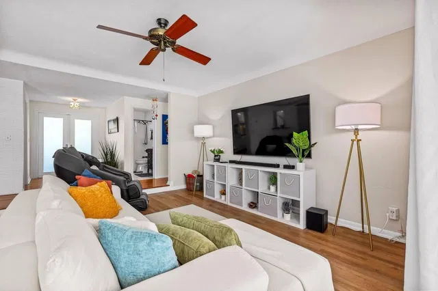 Residence photo 31
