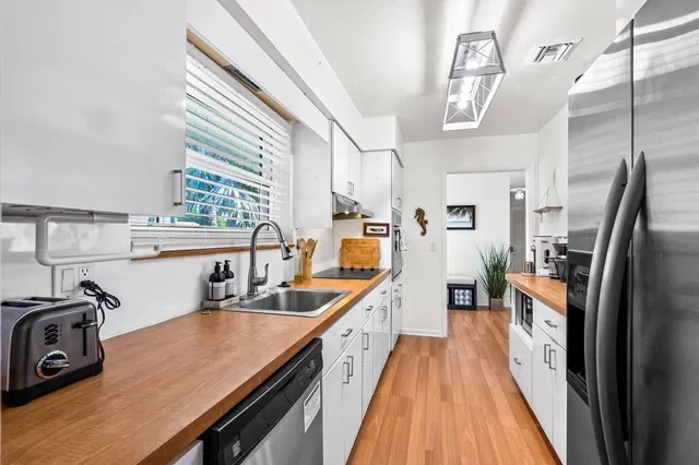 Residence photo 47