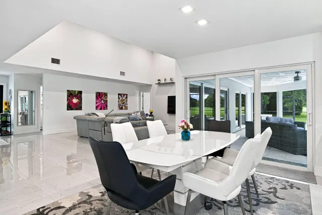 Eastpointe Country Club Residence photo 6