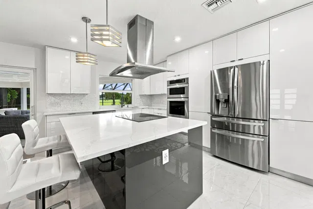 Eastpointe Country Club Residence photo 8