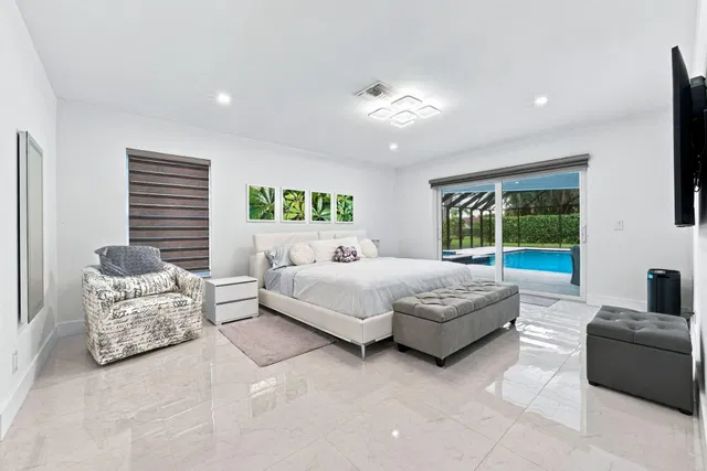 Eastpointe Country Club Residence photo 17
