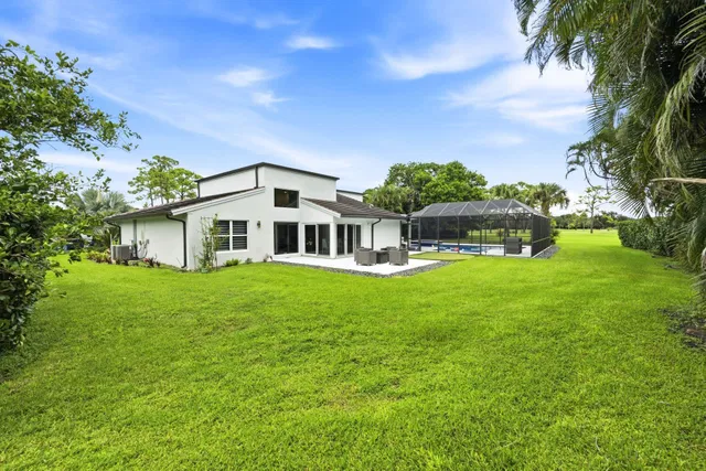 Eastpointe Country Club Residence photo 32