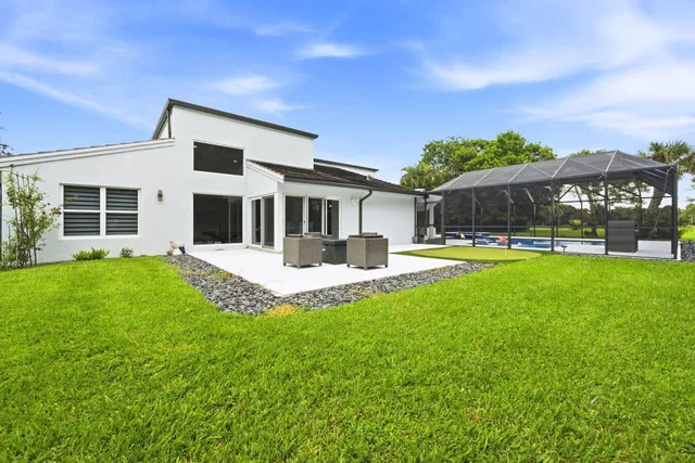Eastpointe Country Club Residence photo 39