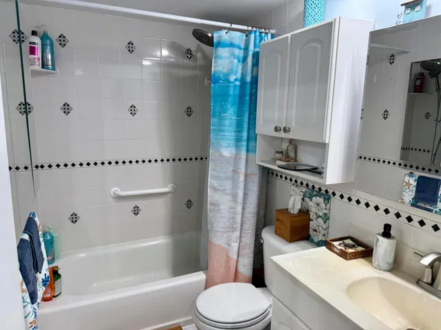 Unit 106 photo 12