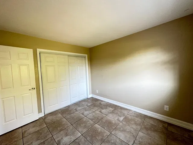 Unit 15 photo 5