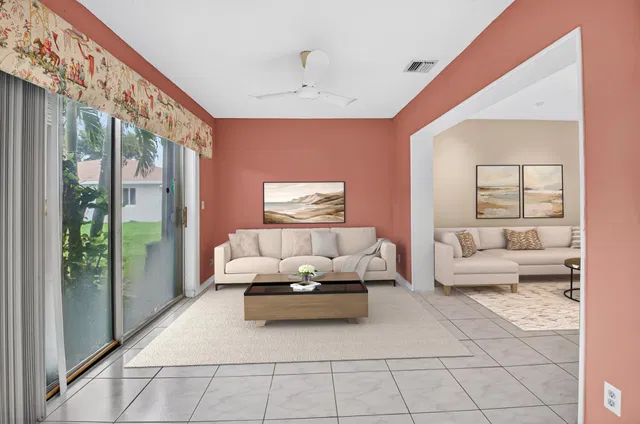 Residence photo 8
