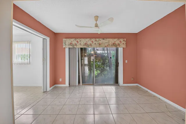 Residence photo 10