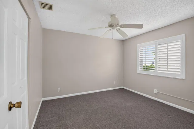 Residence photo 29