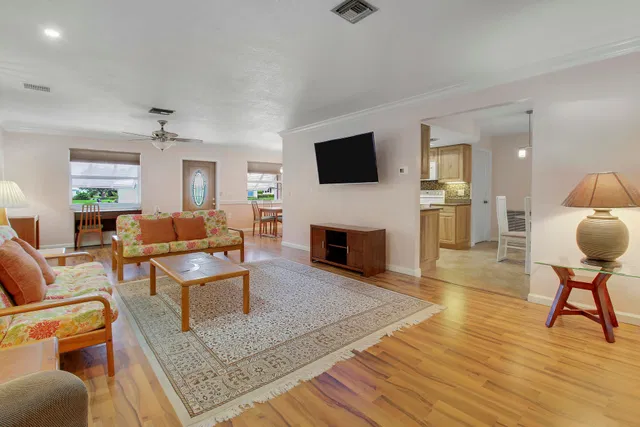 Residence photo 15