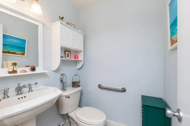 Unit C photo 18