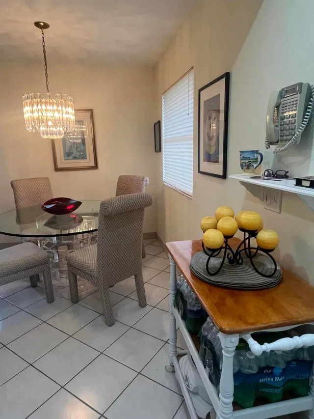 Residence photo 10