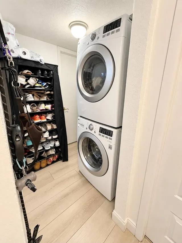 Unit 49 photo 11