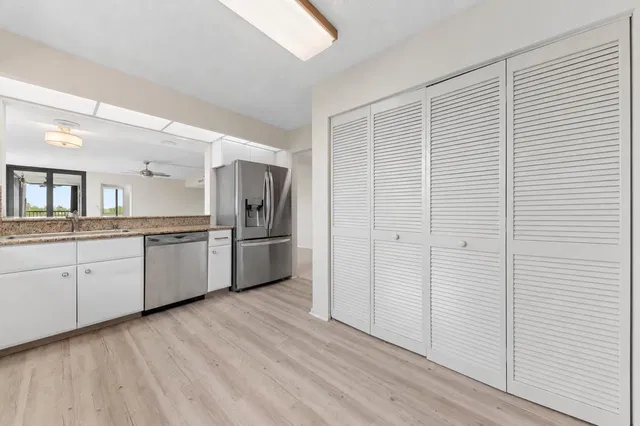 3420 S Ocean Unit 5z photo 10