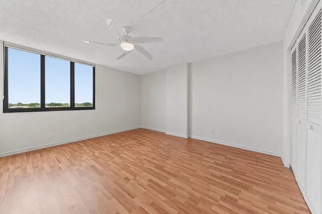 3420 S Ocean Unit 5z photo 15