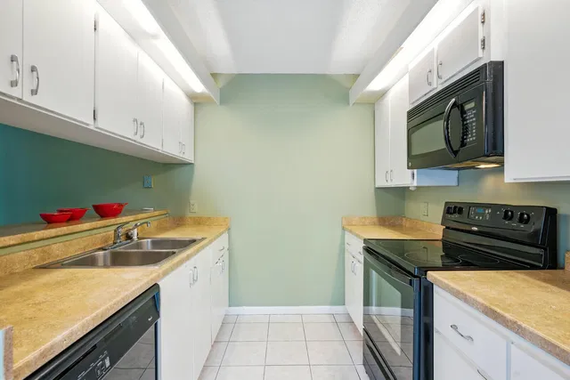 Residence photo 6