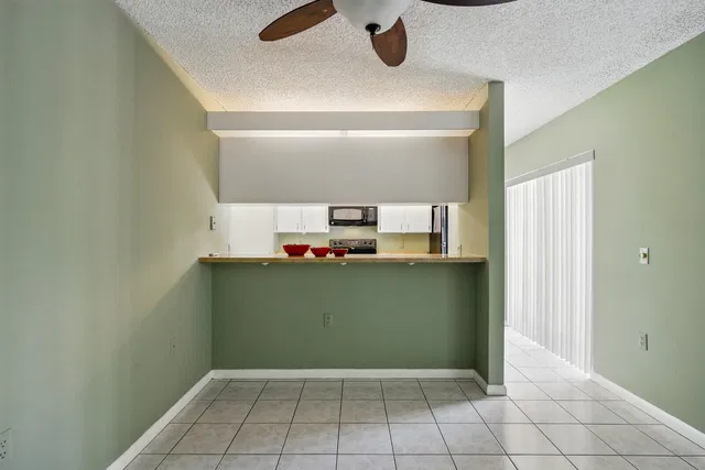 Residence photo 10