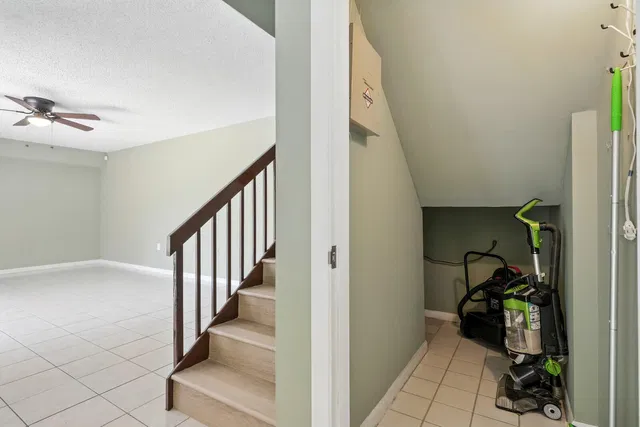 Residence photo 16