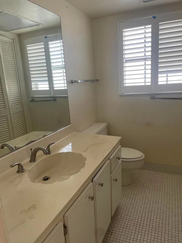 Unit 308 photo 10