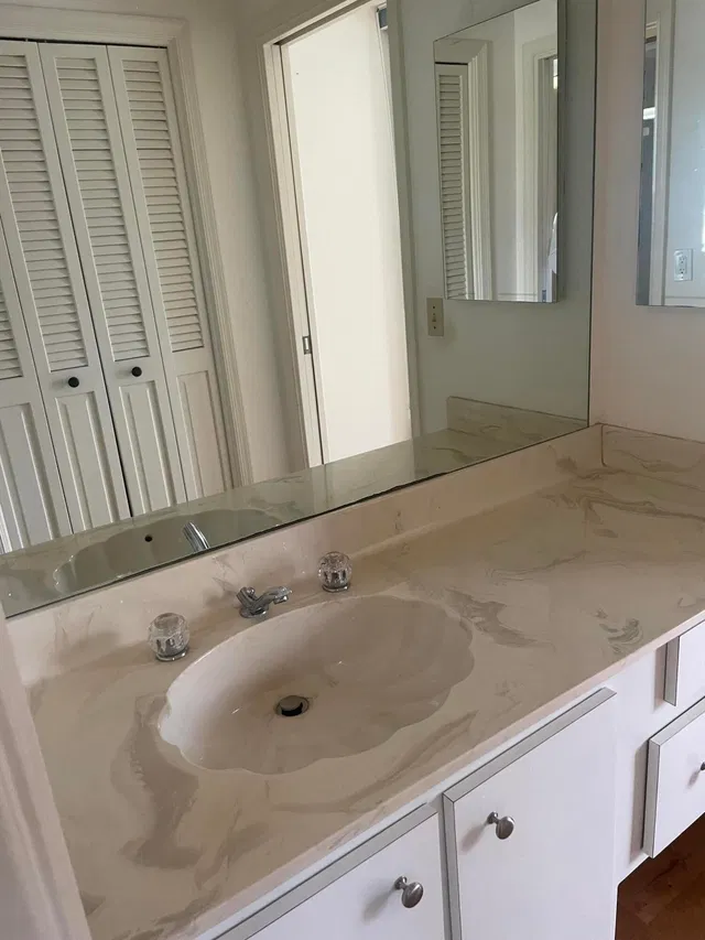 Unit 308 photo 17