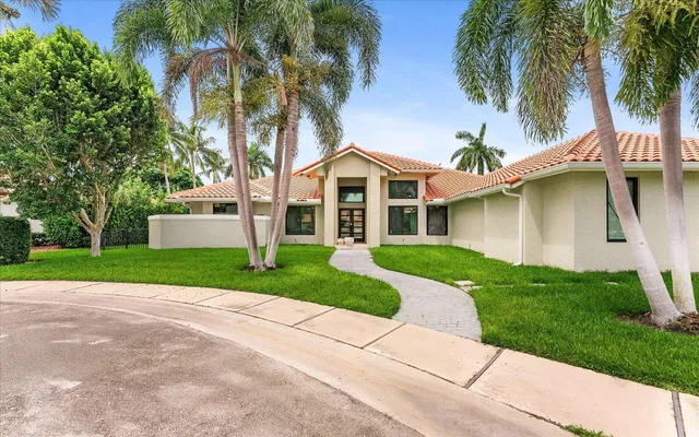 Residence photo 2