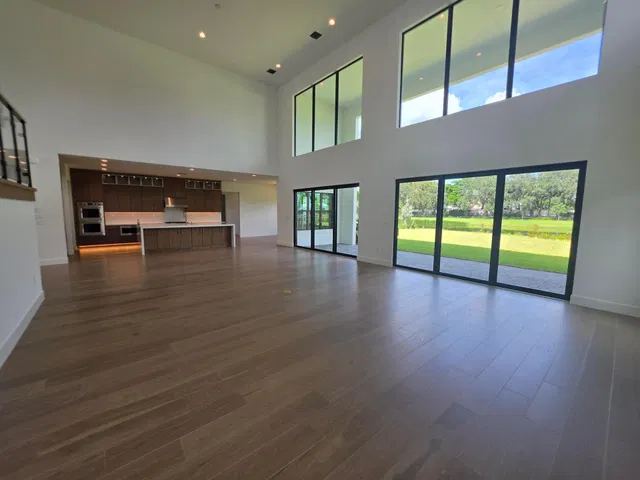 Residence photo 6