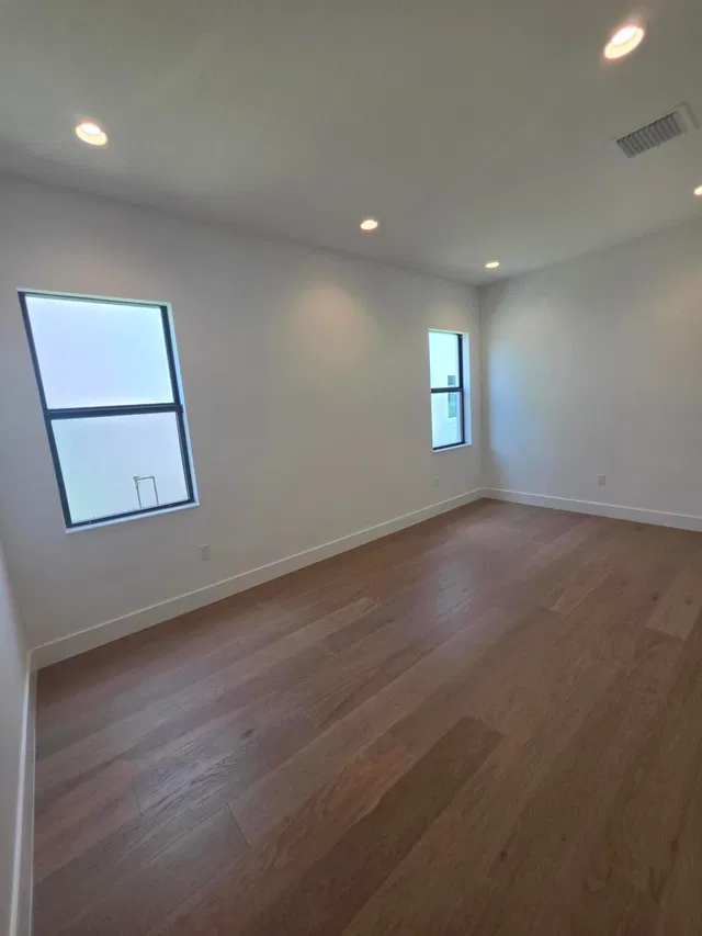 Residence photo 18