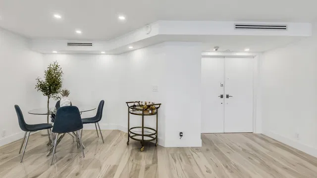 550 S Ocean Boca Residence photo 5