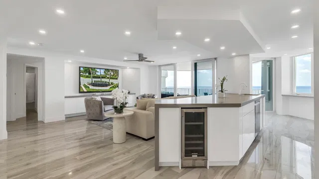 550 S Ocean Boca Residence photo 11