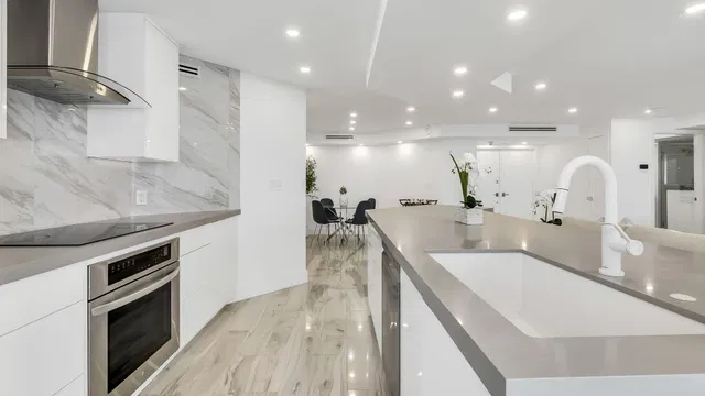 550 S Ocean Boca Residence photo 13