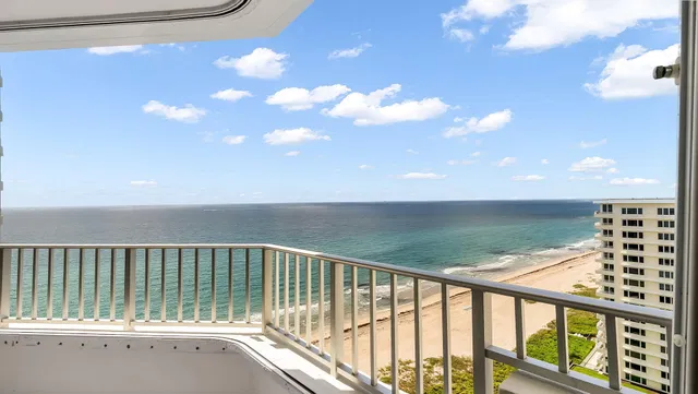 550 S Ocean Boca Residence photo 30