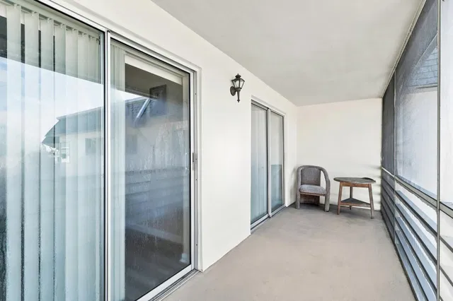 Unit 202 photo 17
