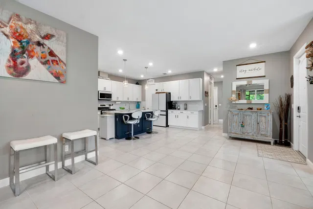  Residence photo 23
