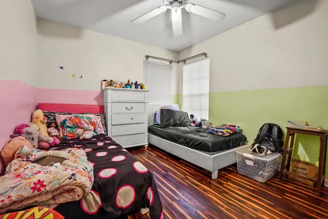 Residence photo 26