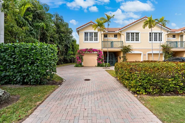Downtown Delray Beach Unit 1 photo 3