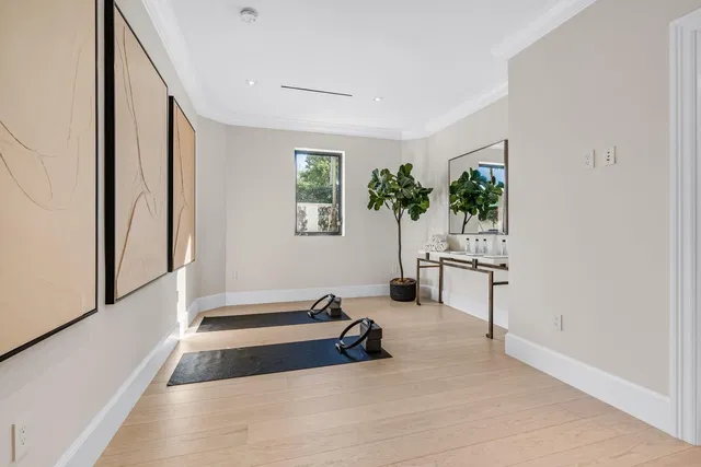Estate Section Palm Beach Residence photo 12