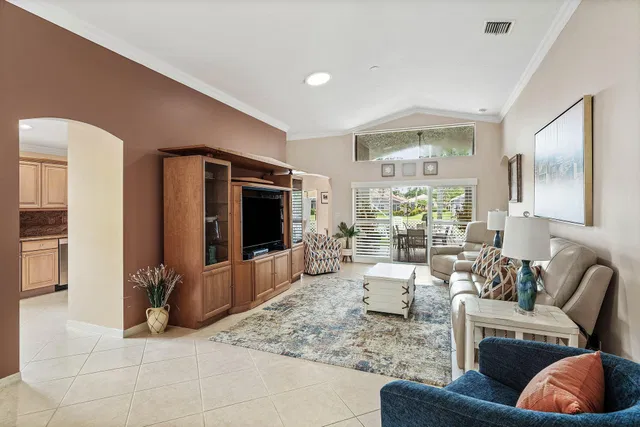 Residence photo 8